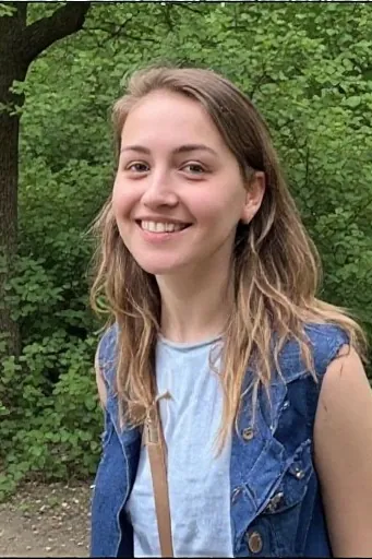 Nadine, 29